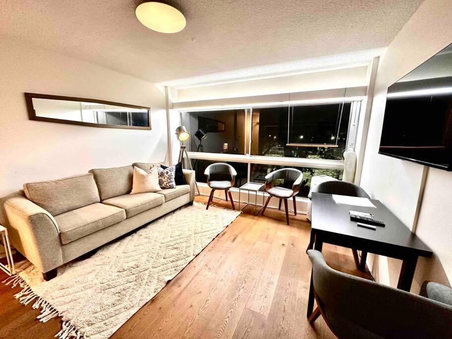 Apartment Lovely Refurbished 1 Bed Near Marina + Parking